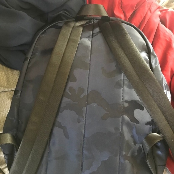 Michael kors backpack - Picture 3 of 5